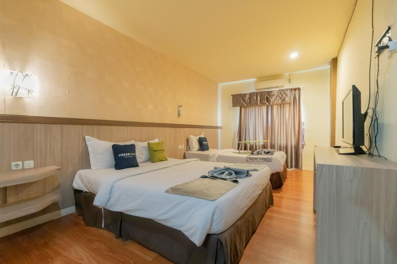 Urbanview Hotel Best Skip Palembang Esterno foto