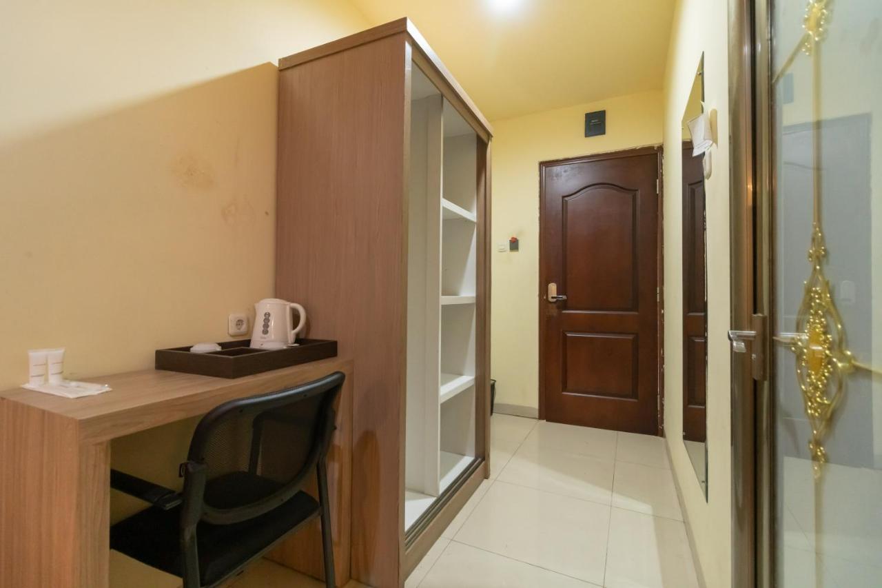Urbanview Hotel Best Skip Palembang Esterno foto