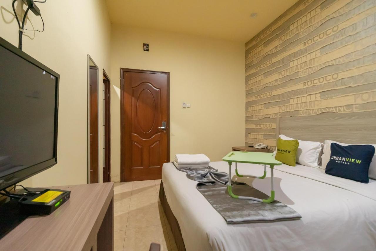 Urbanview Hotel Best Skip Palembang Esterno foto