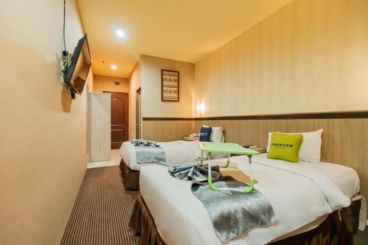 Urbanview Hotel Best Skip Palembang Esterno foto