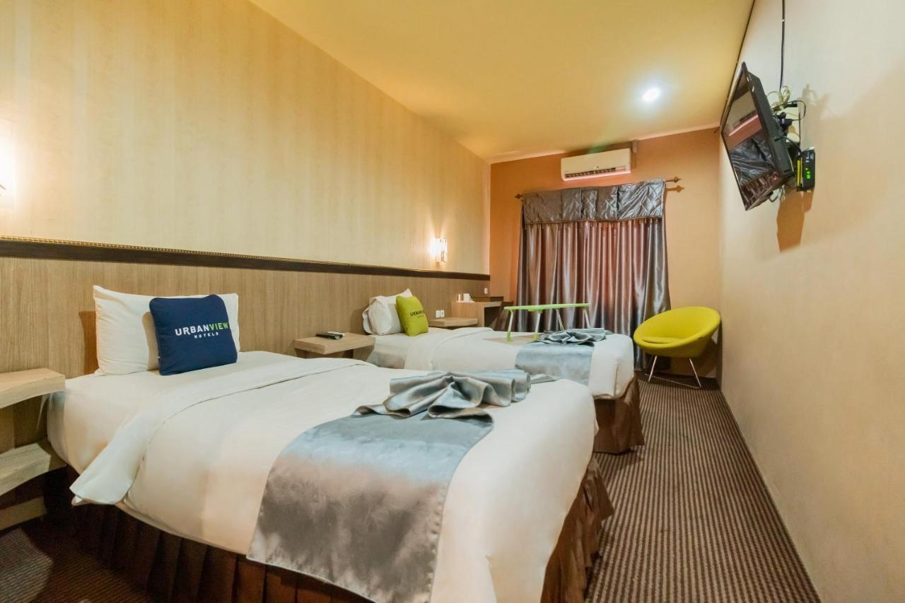 Urbanview Hotel Best Skip Palembang Esterno foto