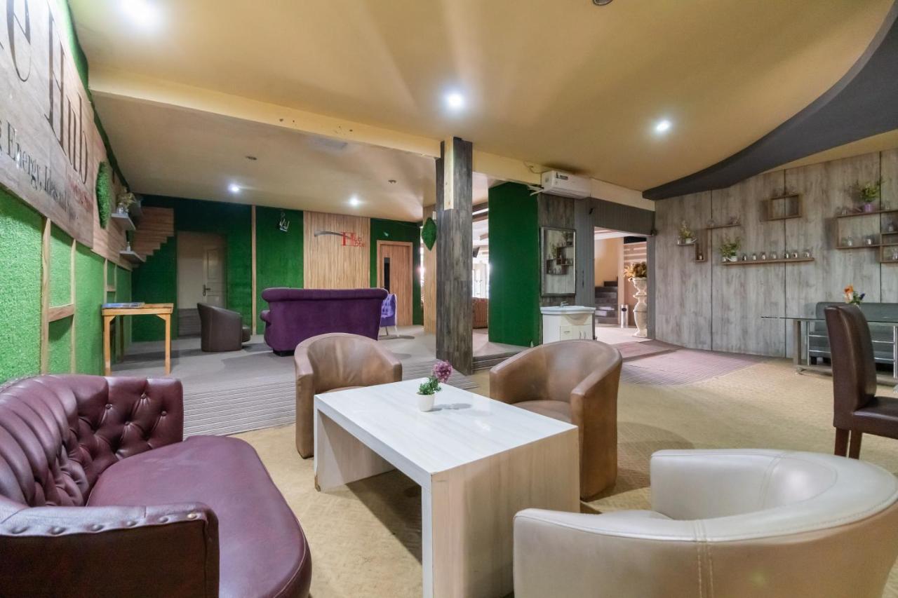 Urbanview Hotel Best Skip Palembang Esterno foto