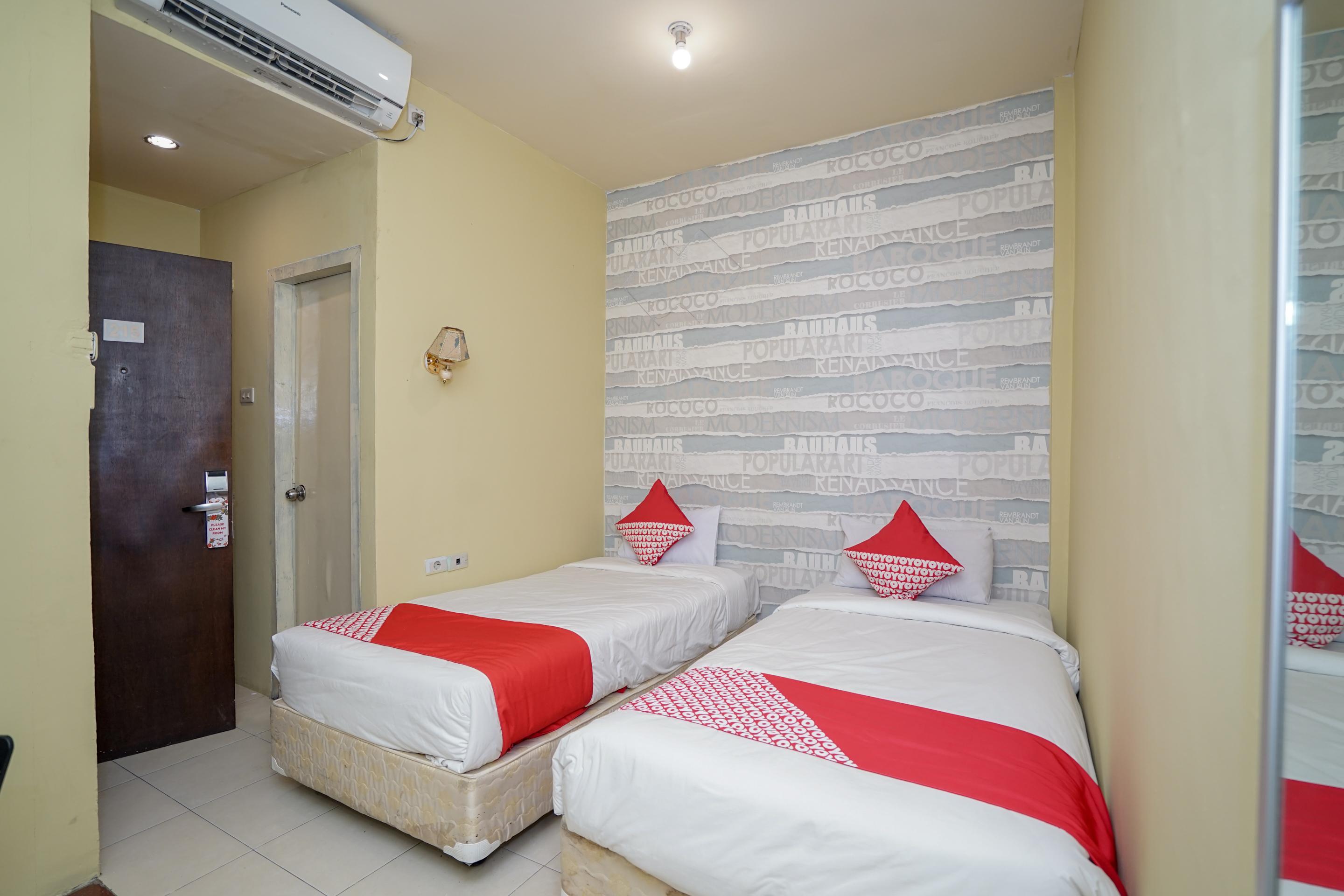 Urbanview Hotel Best Skip Palembang Esterno foto