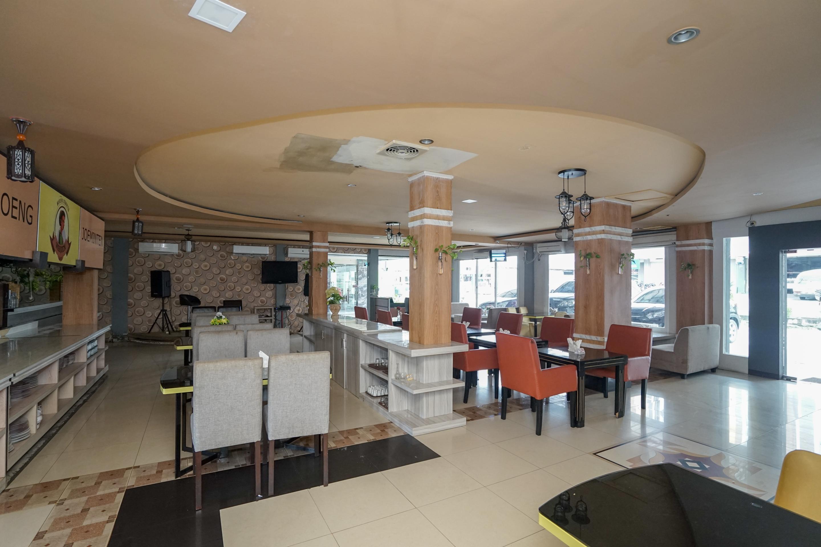 Urbanview Hotel Best Skip Palembang Esterno foto