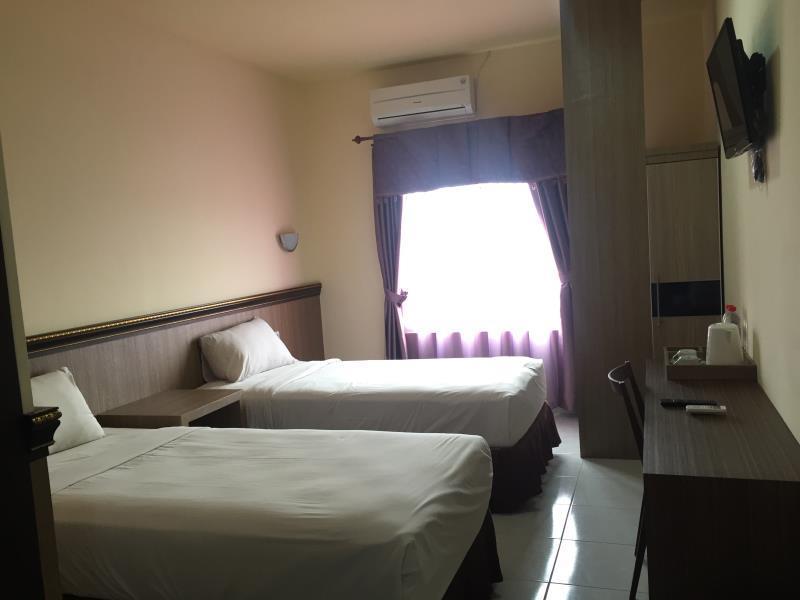Urbanview Hotel Best Skip Palembang Esterno foto